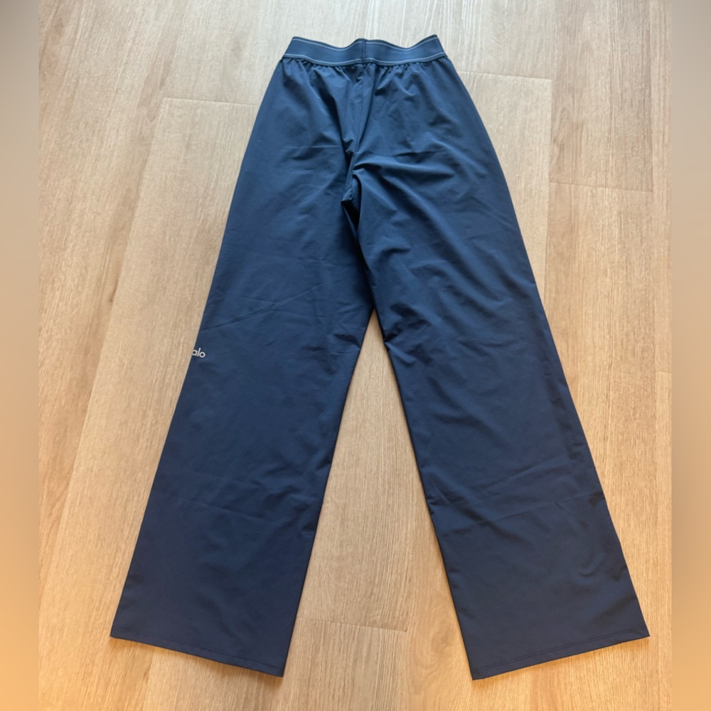 ALO Yoga Womans Suit up Trouser Pants Size Xxs Regular - Picture 2 of 7